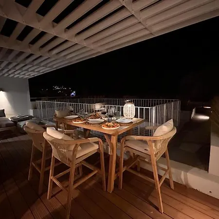 Spacious Ocean View, Pool And Garage