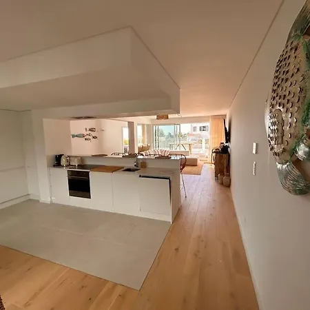 Spacious Ocean View, Pool And Garage Sesimbra