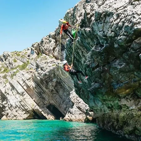 Spacious Ocean View, Pool And Garage Sesimbra