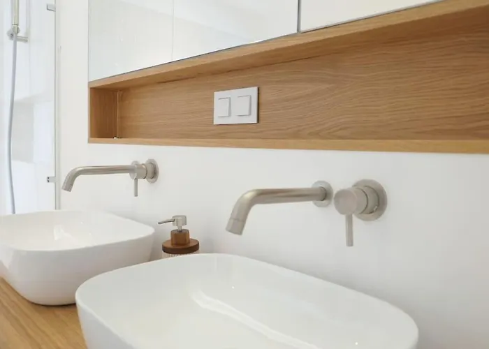 Spacious Ocean View, Pool And Garage Apartamento Sesimbra