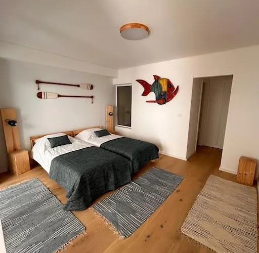 Spacious Ocean View, Pool And Garage Apartamento Sesimbra