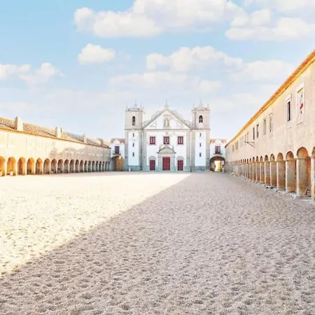 Spacious Ocean View, Pool And Garage *