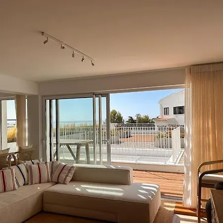 Spacious Ocean View, Pool And Garage Sesimbra