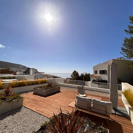 Spacious Ocean View, Pool And Garage Apartment *